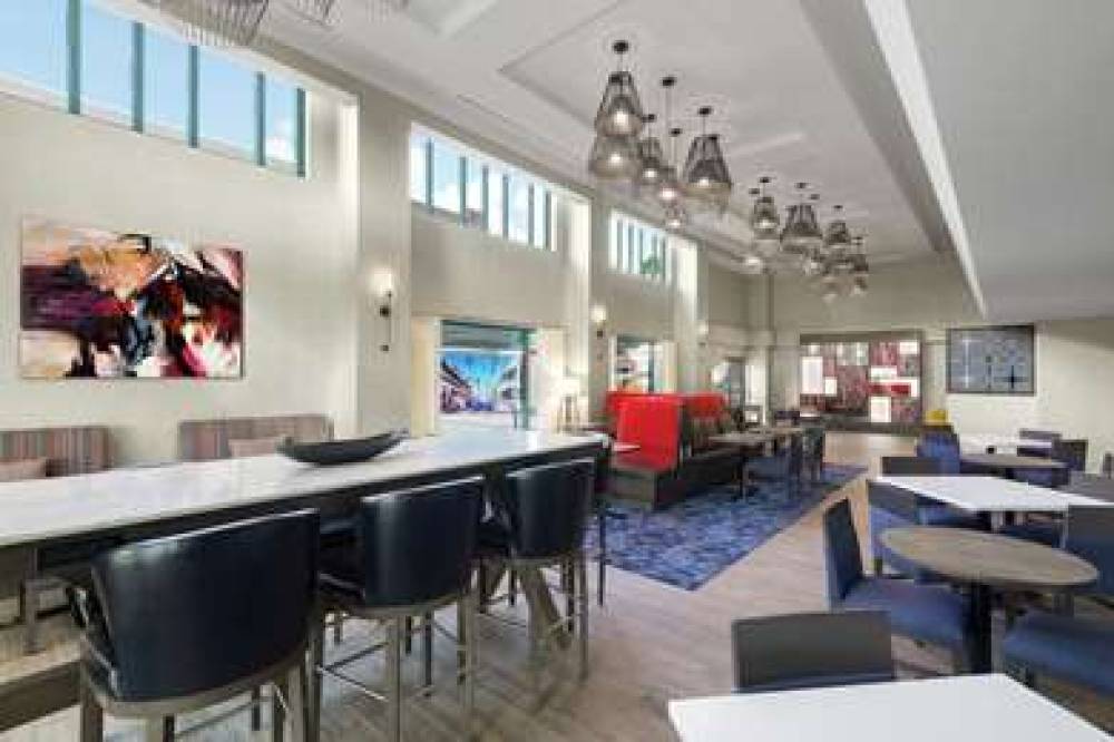 Hampton Inn And Suites Tampa-Ybor City/Downtown 8