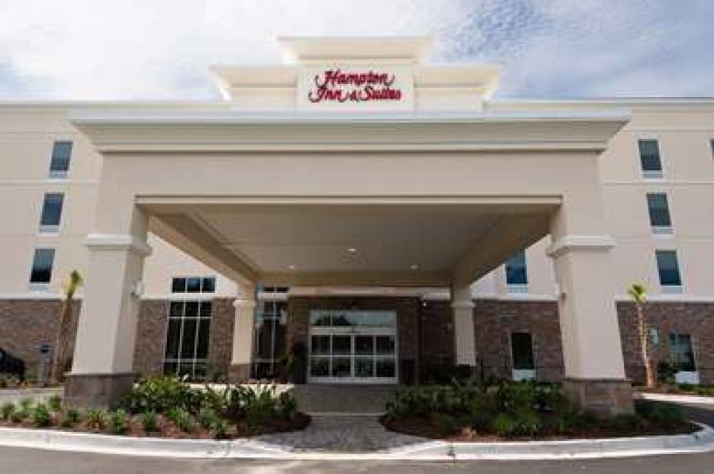 HAMPTON INN AND SUITES WALTERBORO S 1