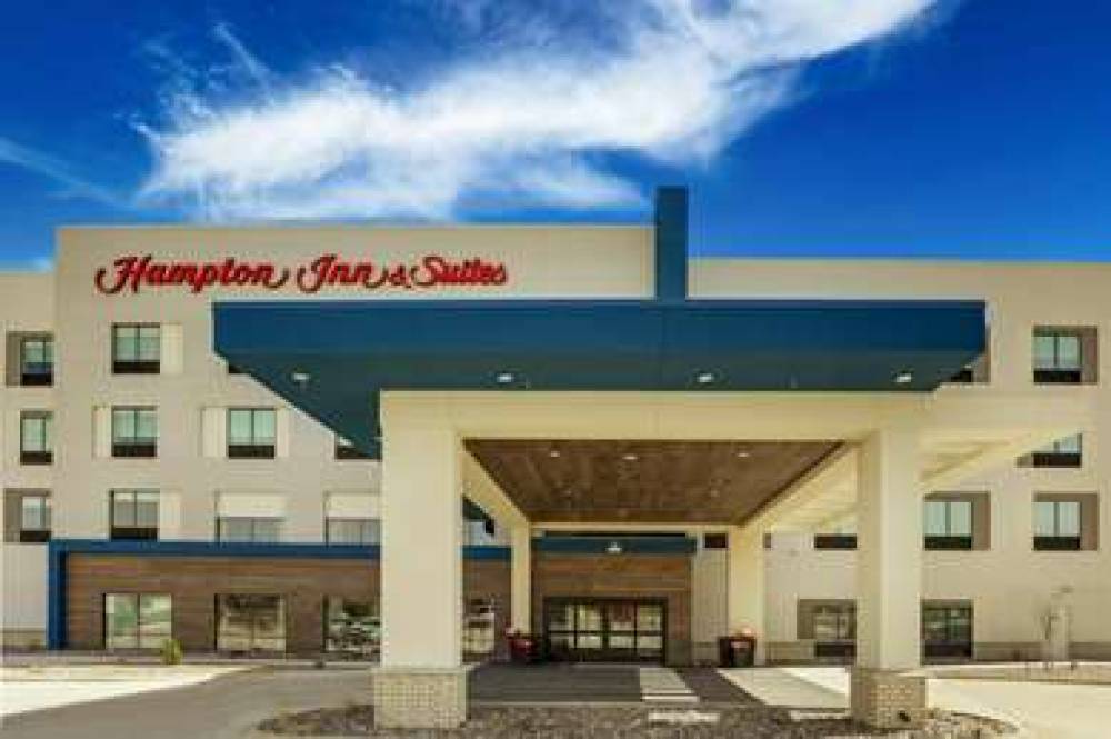 HAMPTON INN AND SUITES WEATHERFORD 1