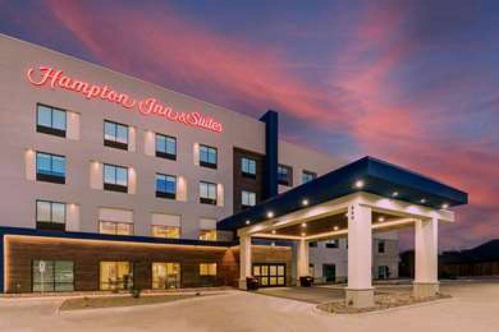 HAMPTON INN AND SUITES WEATHERFORD 2