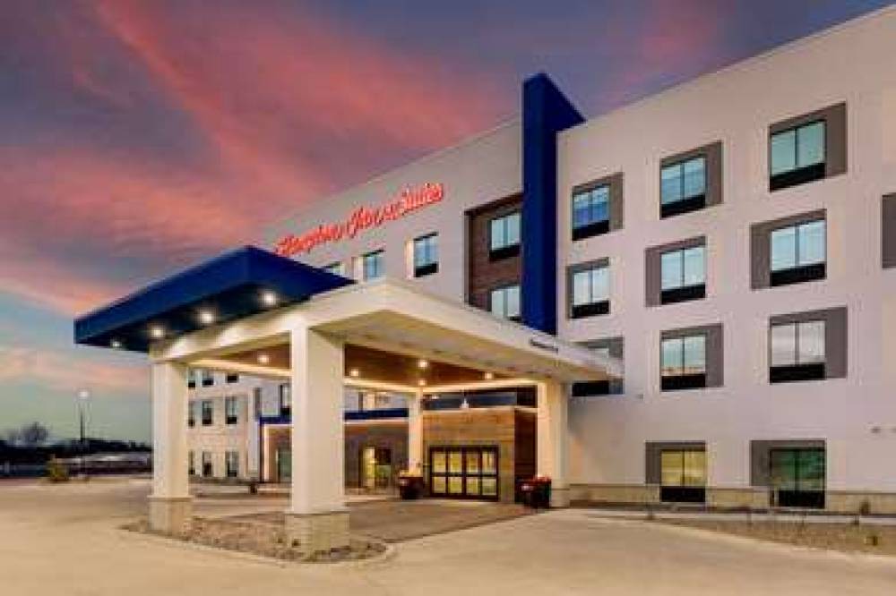 HAMPTON INN AND SUITES WEATHERFORD 4