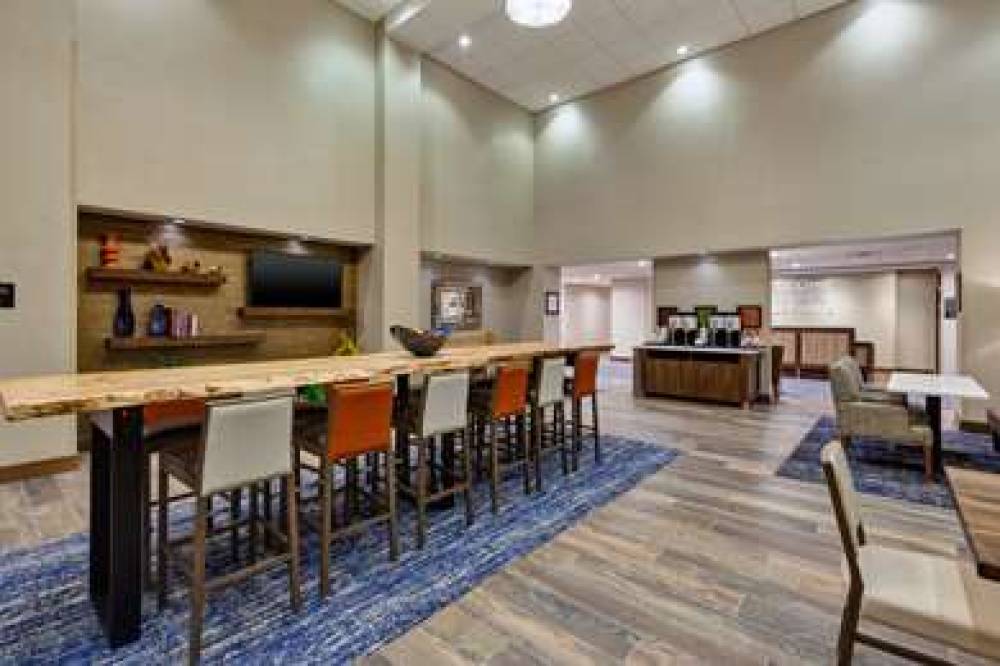 HAMPTON INN AND SUITES WELLS 5