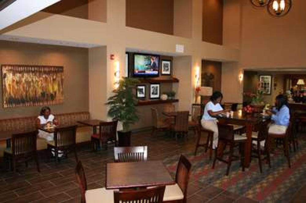 Hampton Inn And Suites West Point, MS 8