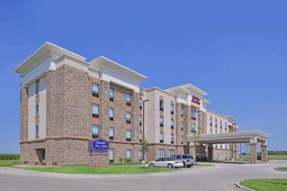 HAMPTON INN ANDAMP; SUITES ALTOONA- 3