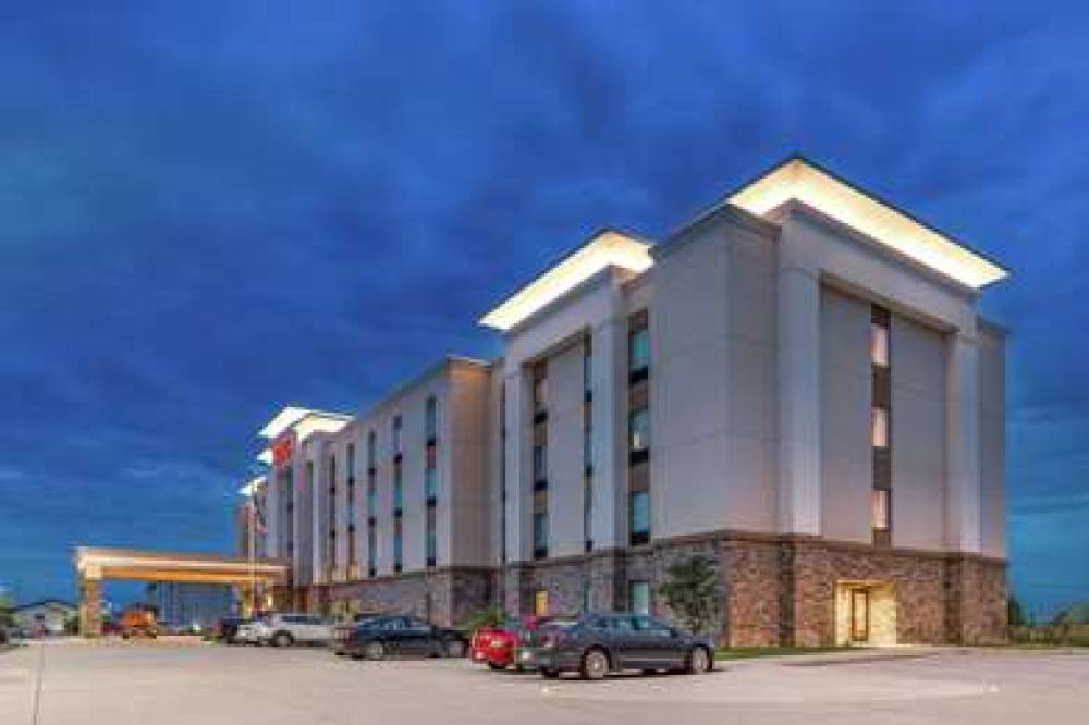 HAMPTON INN ANDAMP; SUITES AMES 3