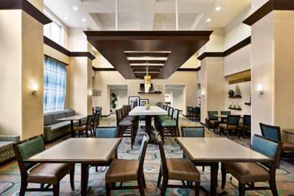 HAMPTON INN ANDAMP; SUITES ATLANTA 4