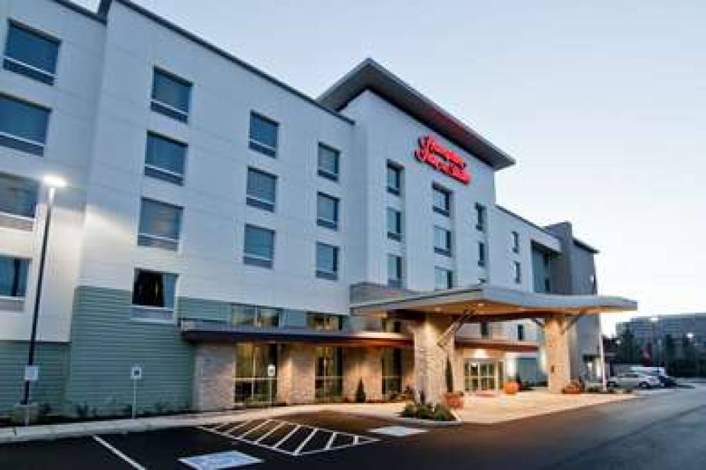 HAMPTON INN ANDAMP; SUITES BELLEVUE 3