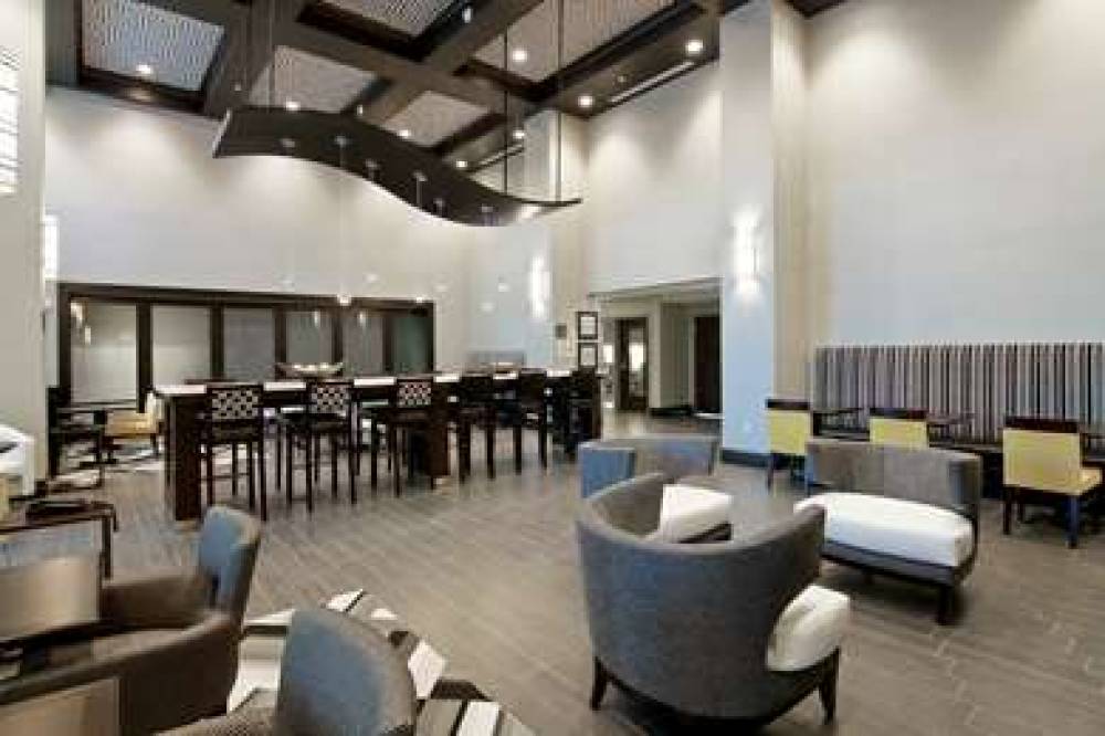 HAMPTON INN ANDAMP; SUITES BELLEVUE 8