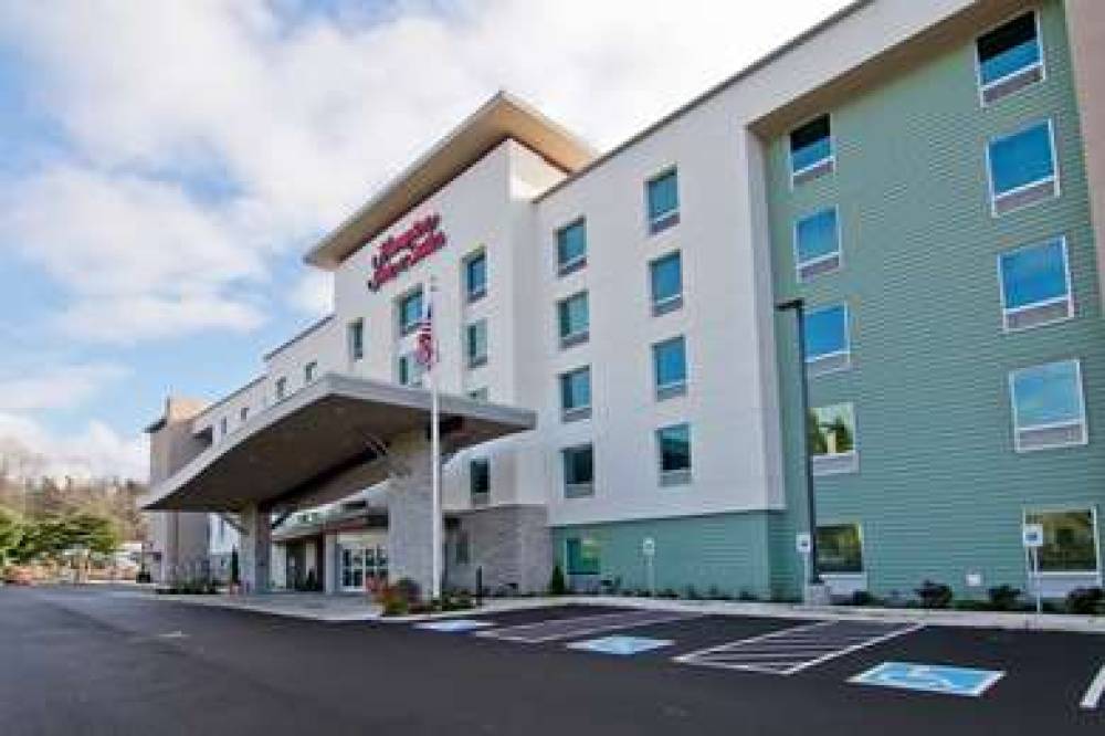 HAMPTON INN ANDAMP; SUITES BELLEVUE 1