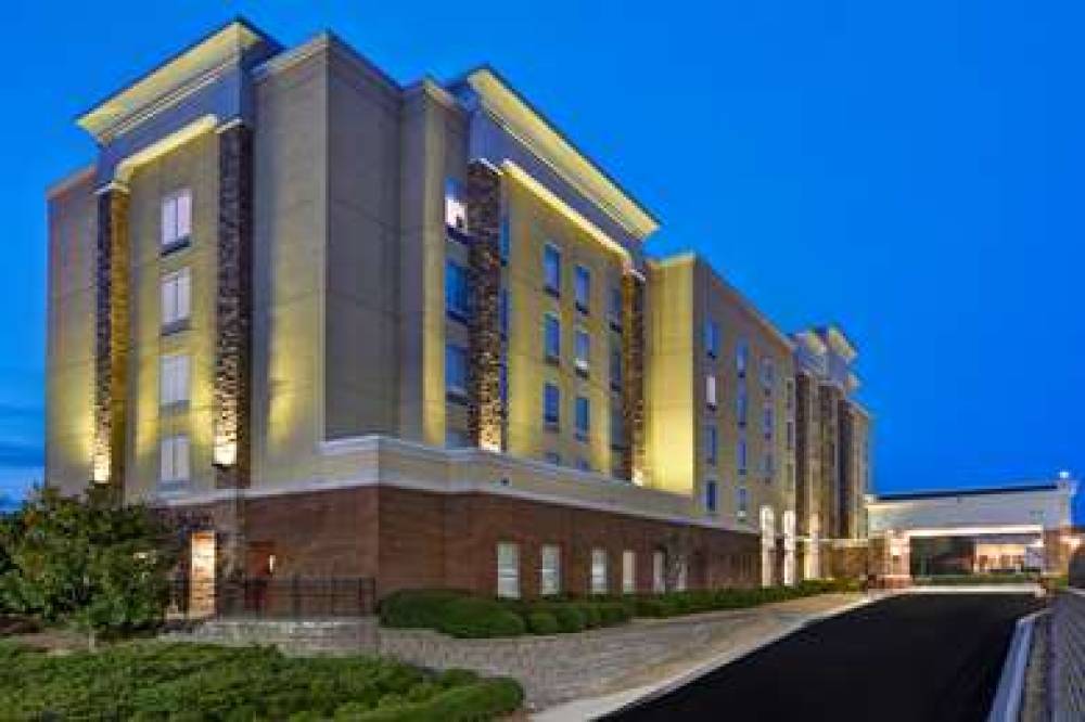 Hampton Inn Andamp; Suites Birmingh