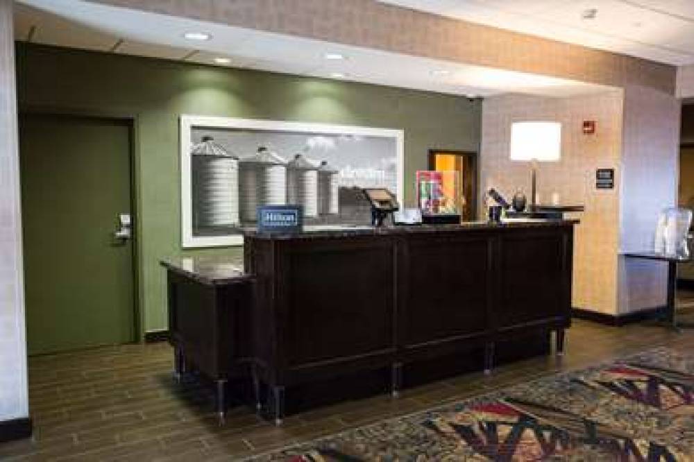 HAMPTON INN ANDAMP; SUITES BISMARCK 4