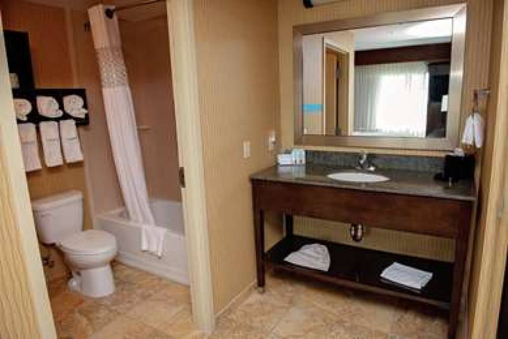 HAMPTON INN ANDAMP; SUITES BRADENTO 10