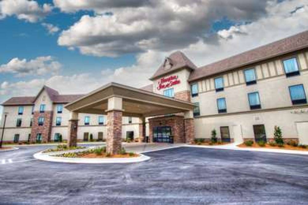 HAMPTON INN ANDAMP; SUITES BRASELTO 1