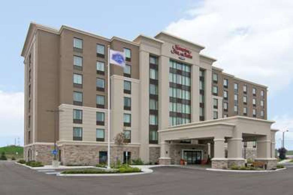 HAMPTON INN ANDAMP; SUITES BY HILTO 1