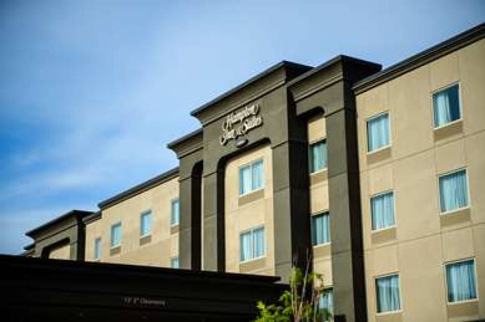 Hampton Inn Andamp; Suites By Hilto