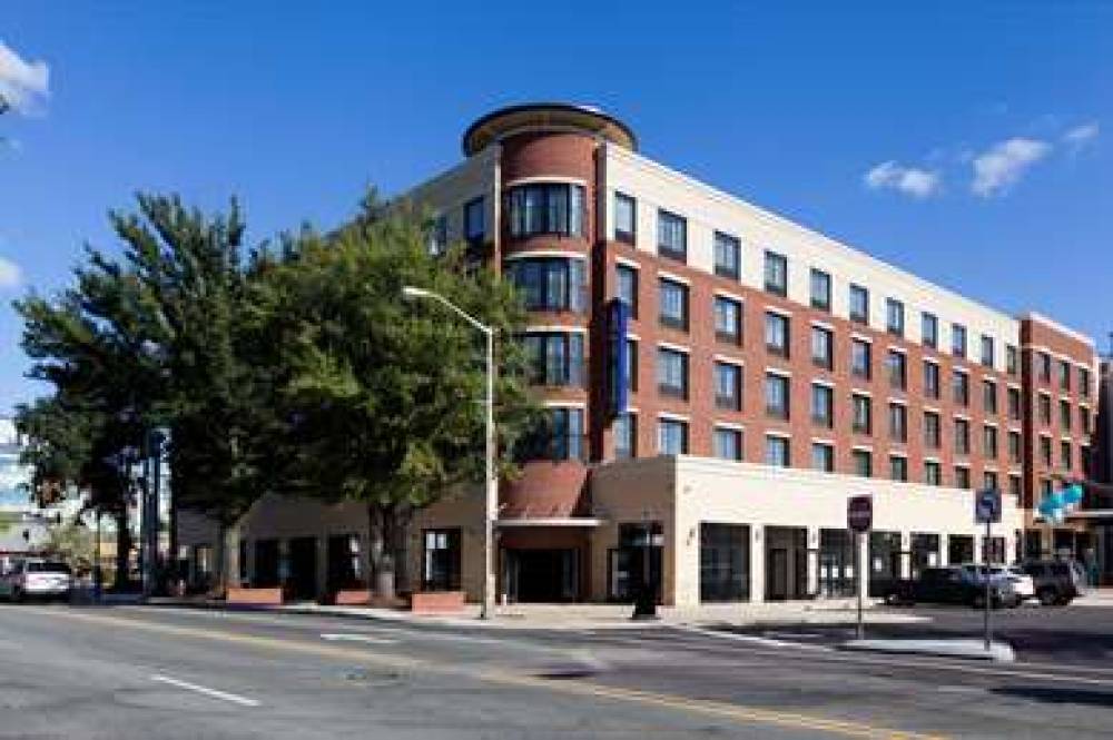 HAMPTON INN ANDAMP; SUITES CHAPEL H 2