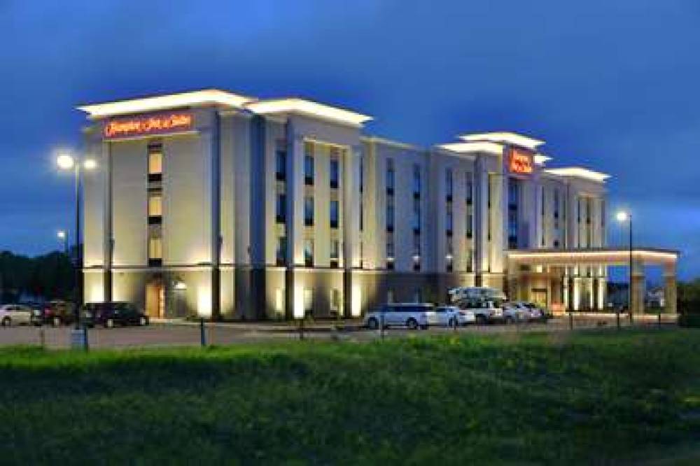 Hampton Inn Andamp; Suites Chippewa