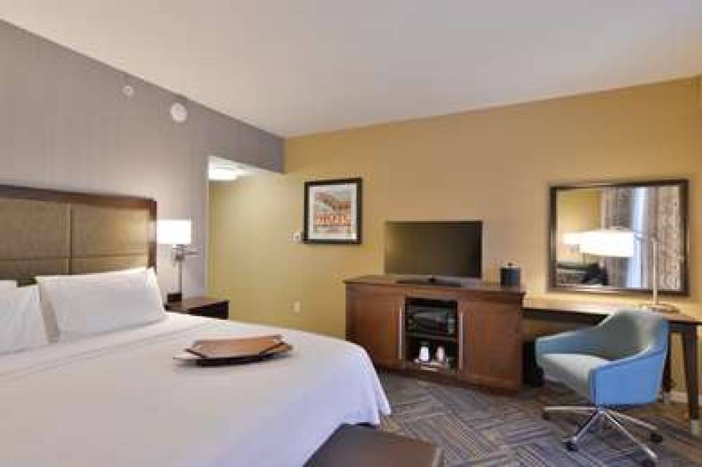 HAMPTON INN ANDAMP; SUITES CHIPPEWA 5