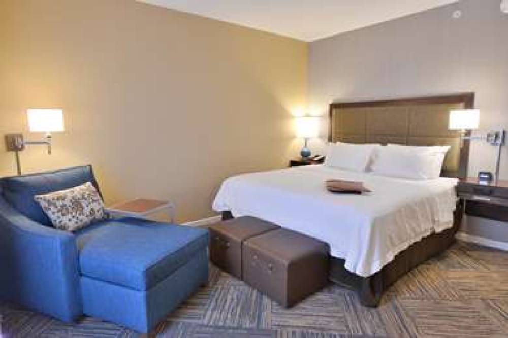 HAMPTON INN ANDAMP; SUITES CHIPPEWA 6