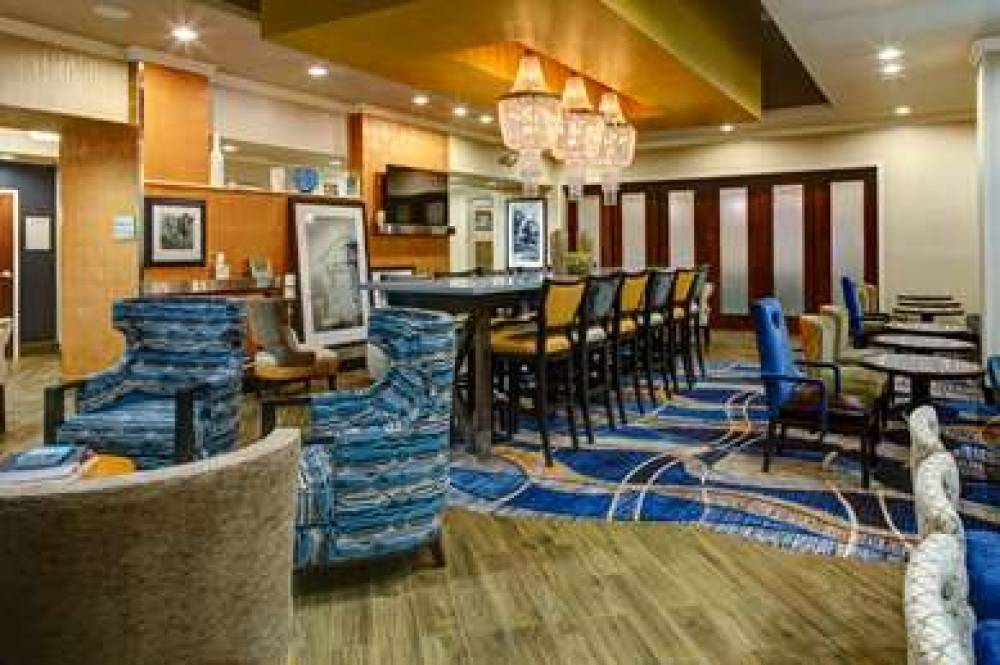 HAMPTON INN ANDAMP; SUITES COLUMBUS 5