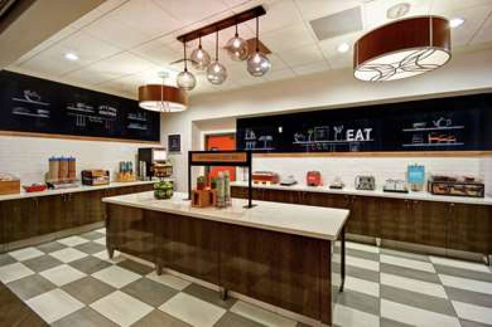 HAMPTON INN ANDAMP; SUITES COLUMBUS 9