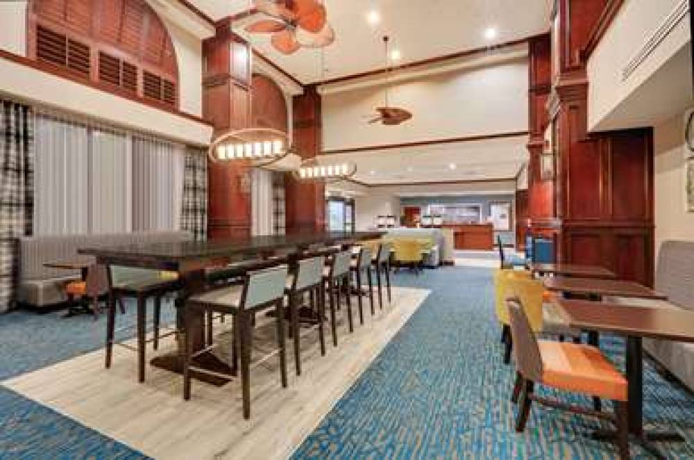 HAMPTON INN ANDAMP; SUITES DALLAS-A 4