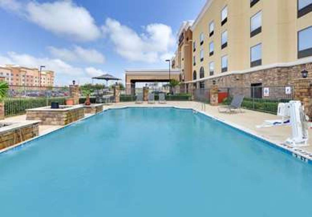 HAMPTON INN ANDAMP; SUITES DALLAS-A 5