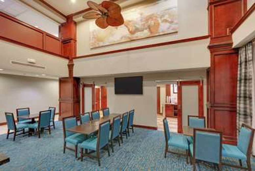 HAMPTON INN ANDAMP; SUITES DALLAS-A 6