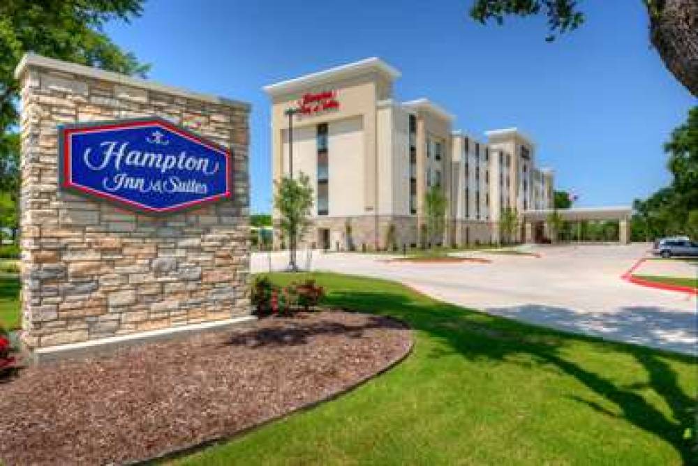 Hampton Inn Andamp; Suites Dallas/P