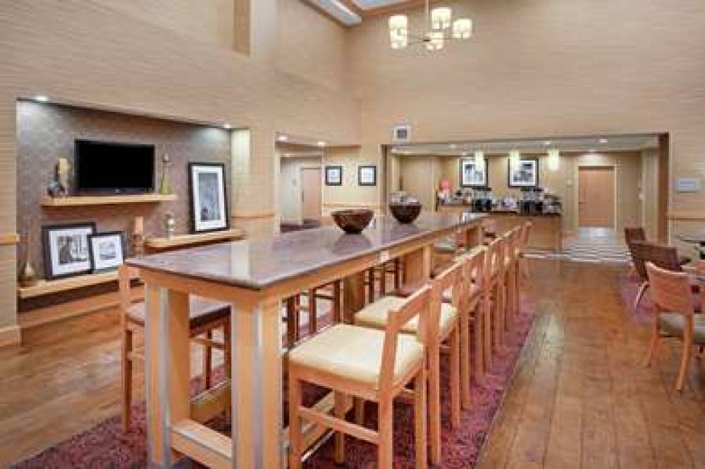 HAMPTON INN ANDAMP; SUITES DENVER/S 6