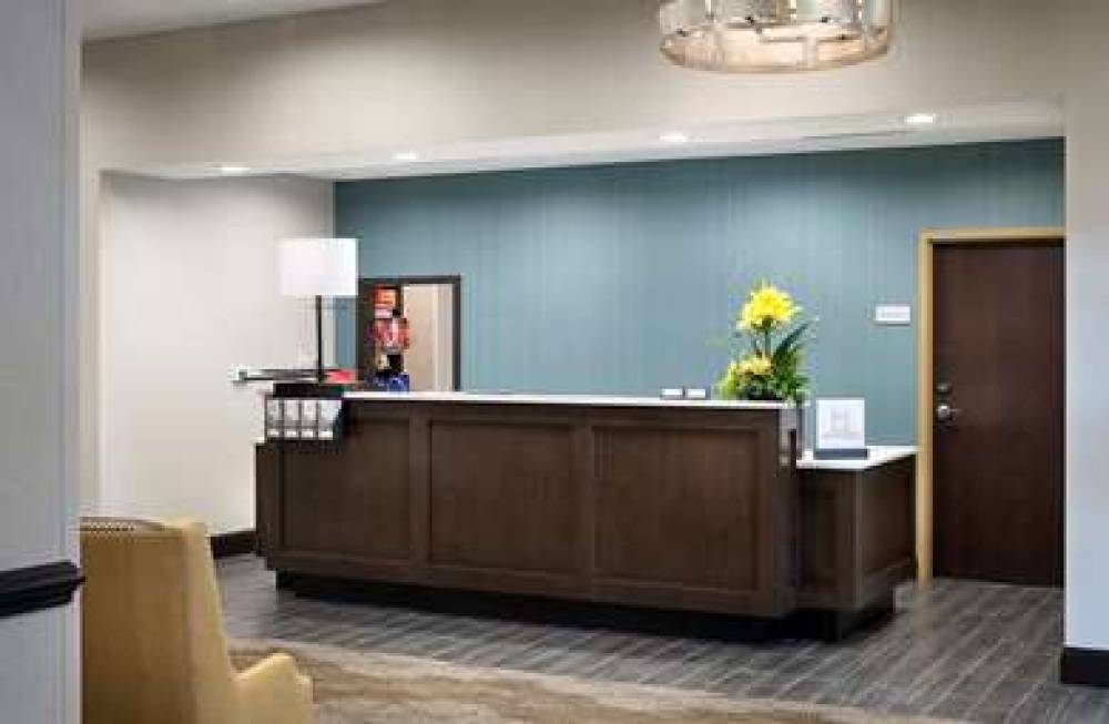 HAMPTON INN ANDAMP; SUITES FORT MIL 3