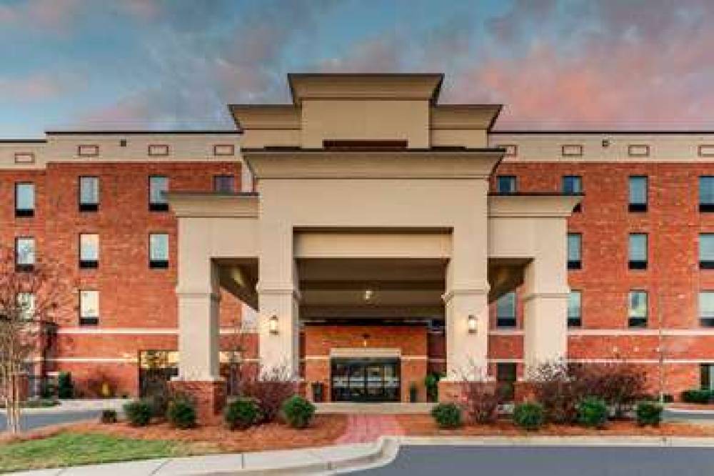 HAMPTON INN ANDAMP; SUITES HARTSVIL 1