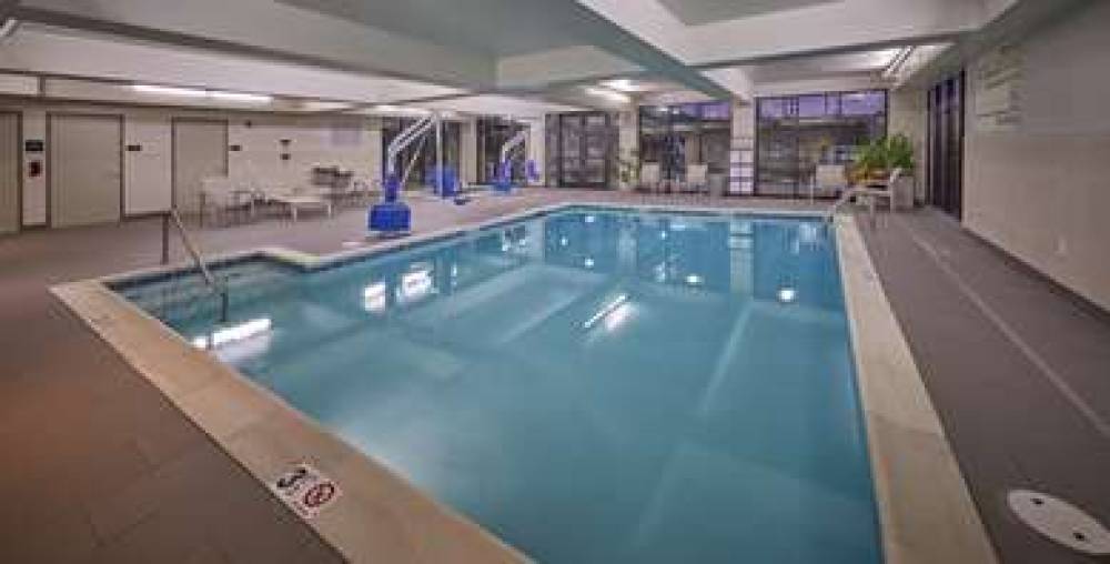 HAMPTON INN ANDAMP; SUITES HOOD RIV 7