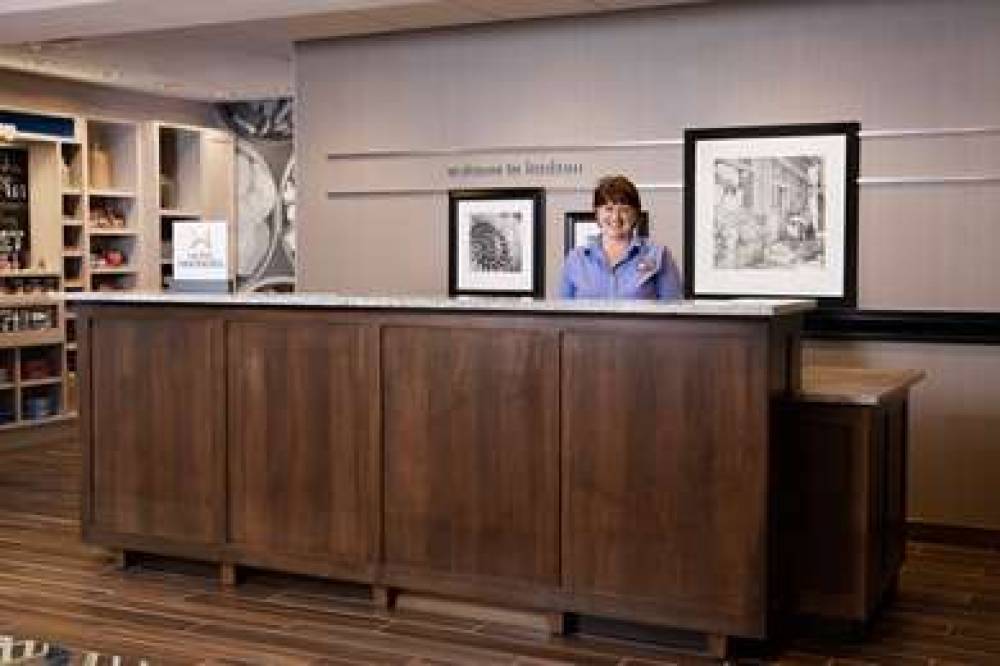 HAMPTON INN ANDAMP; SUITES HUDSON 3