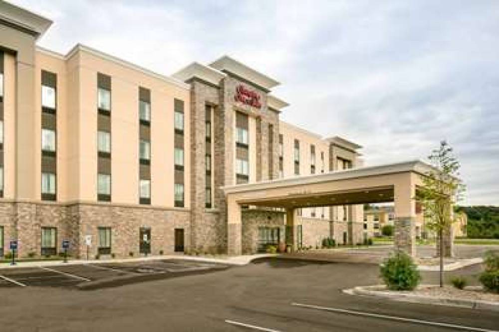 HAMPTON INN ANDAMP; SUITES HUDSON 2