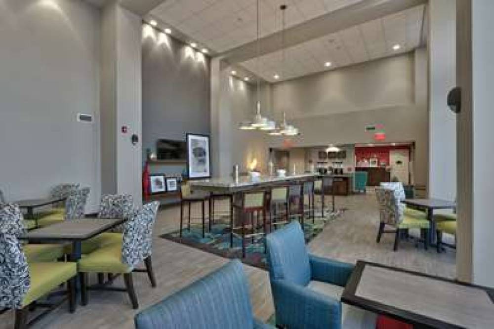 HAMPTON INN ANDAMP; SUITES LAS CRUC 10