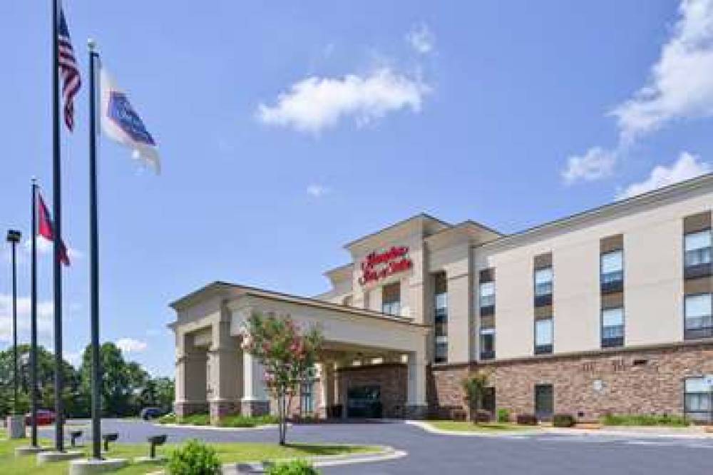 HAMPTON INN ANDAMP; SUITES LONOKE 1