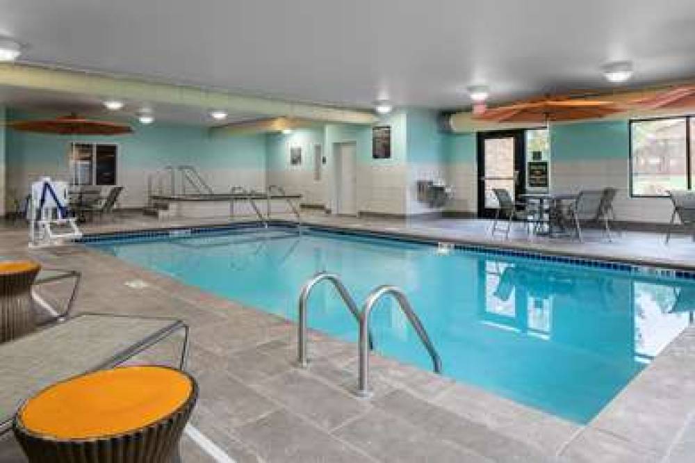 HAMPTON INN ANDAMP; SUITES MASON CI 7