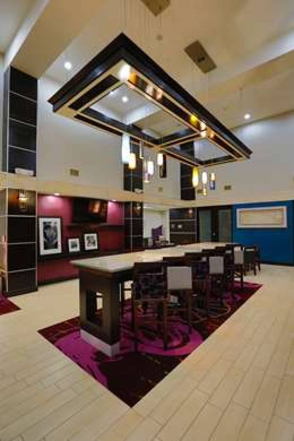 HAMPTON INN ANDAMP; SUITES MISSOURI 5