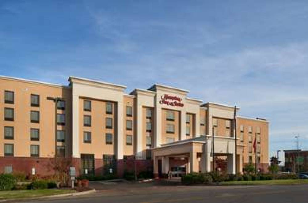 HAMPTON INN ANDAMP; SUITES MT. JULI 1