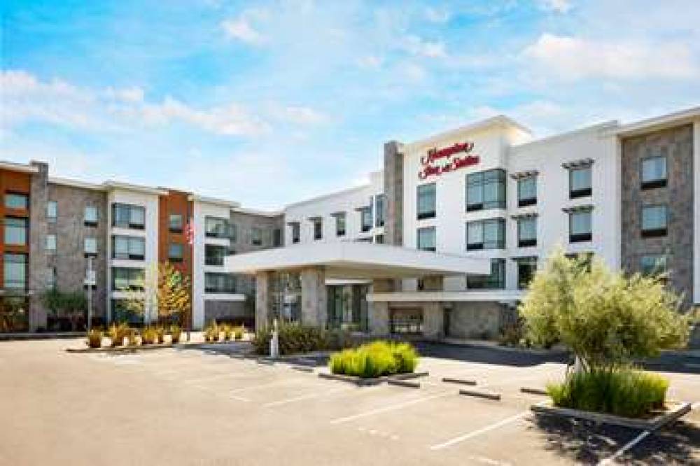 HAMPTON INN ANDAMP; SUITES NAPA 1