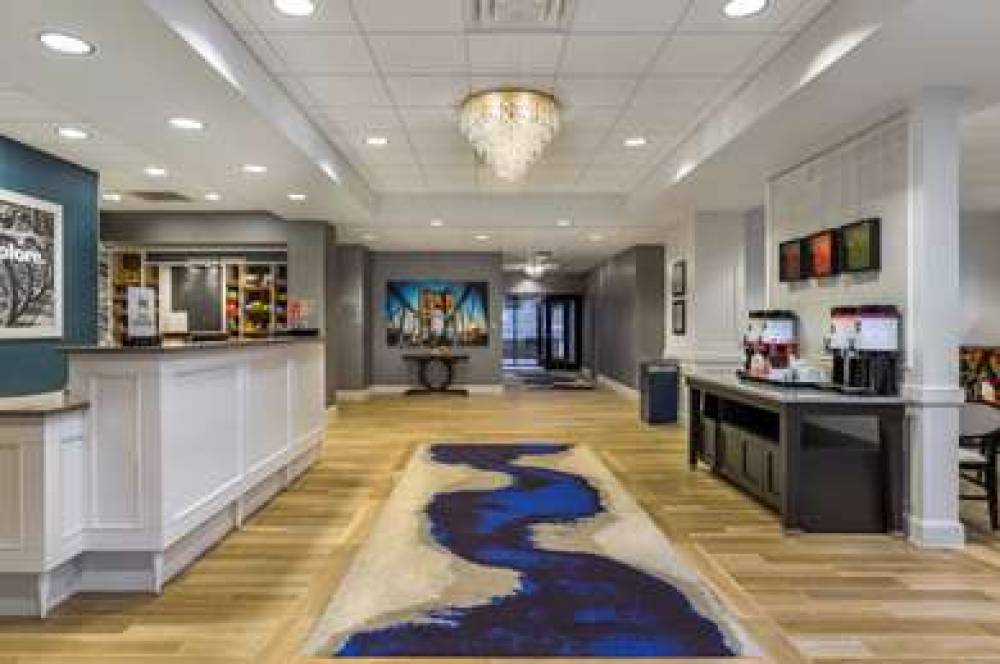 HAMPTON INN ANDAMP; SUITES NEWPORT/ 6