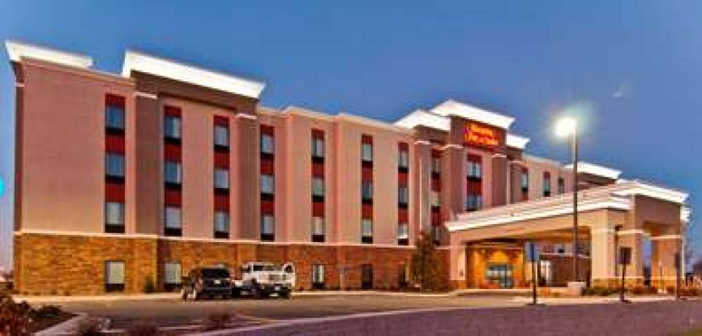 HAMPTON INN ANDAMP; SUITES PAULS VA 1