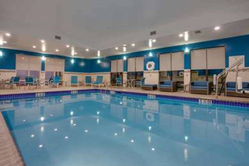 HAMPTON INN ANDAMP; SUITES PHILADEL 8