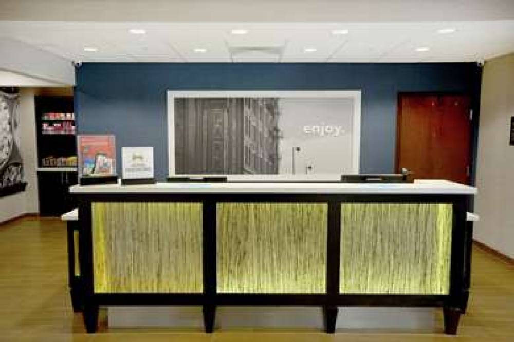 HAMPTON INN ANDAMP; SUITES PONCA CI 6