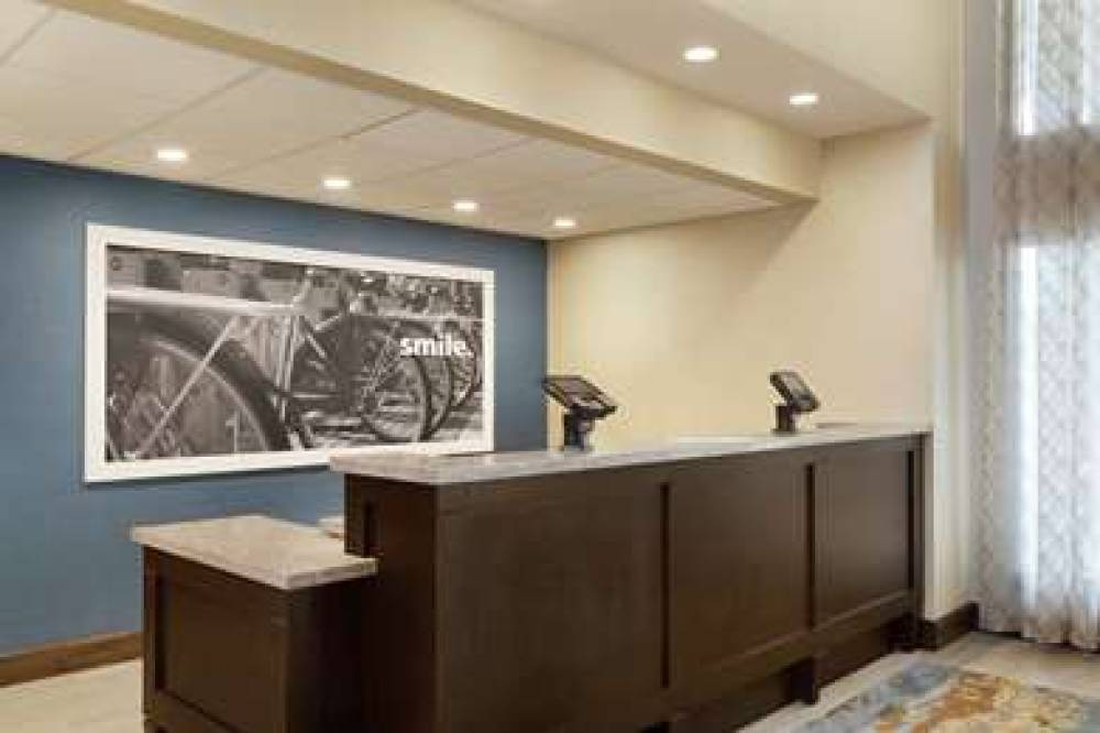 HAMPTON INN ANDAMP; SUITES SPRINGDA 3