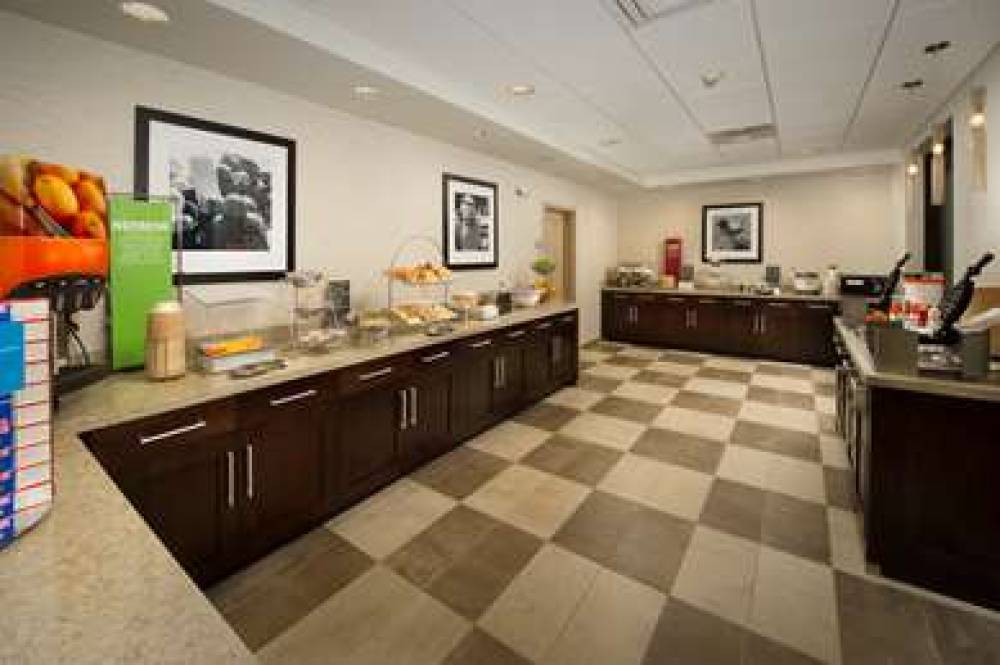 HAMPTON INN ANDAMP; SUITES SYRACUSE 10