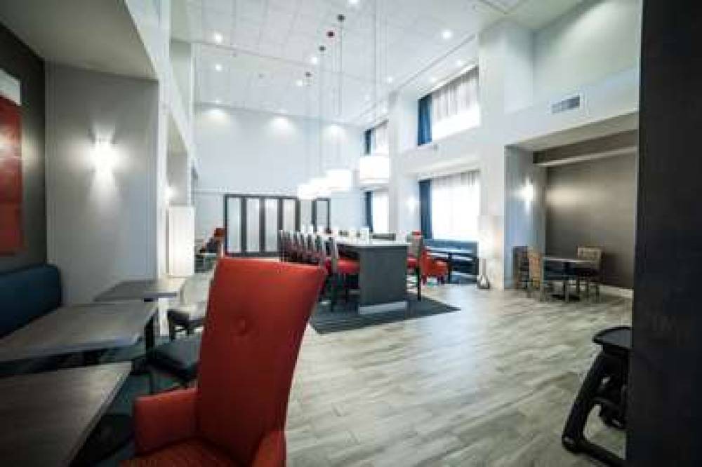 HAMPTON INN ANDAMP; SUITES TEMPE/PH 5