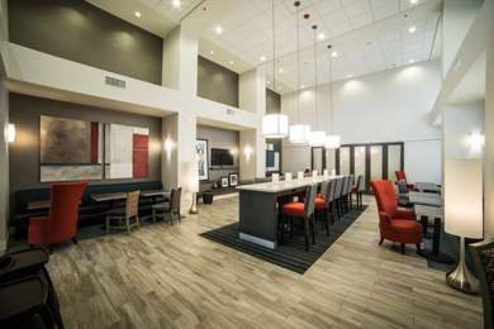 HAMPTON INN ANDAMP; SUITES TEMPE/PH 6