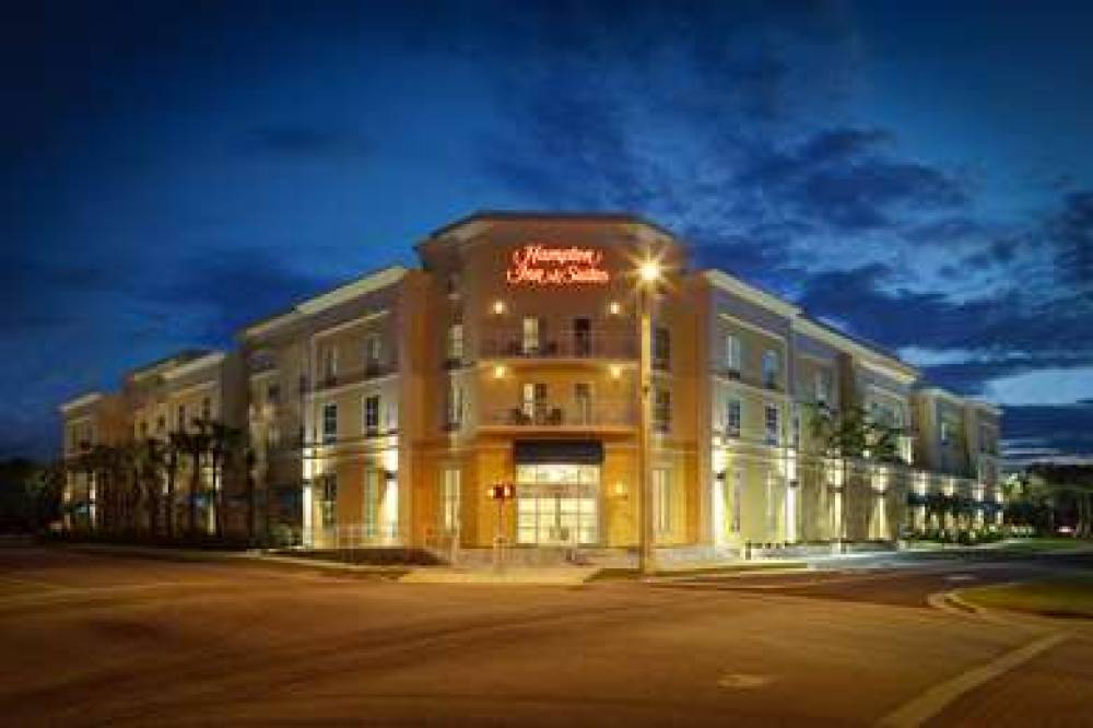 HAMPTON INN ANDAMP; SUITES VERO BEA 1